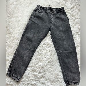 Boys Zara joggers, jeans